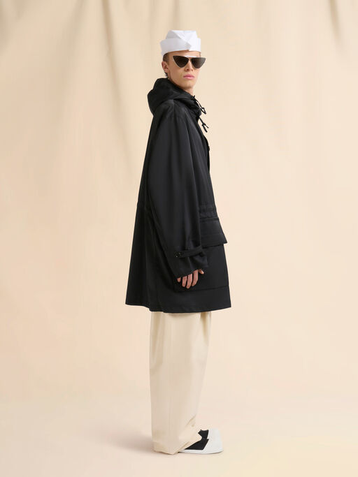 Black water-repellent taffeta parka - Coats